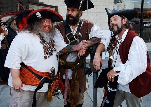 Международный день подражания пиратам  
