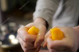 https://st4.depositphotos.com/19262832/29412/i/950/depositphotos_294123192-stock-photo-hand-squeezing-lemons-lemon-seasonings.jpg