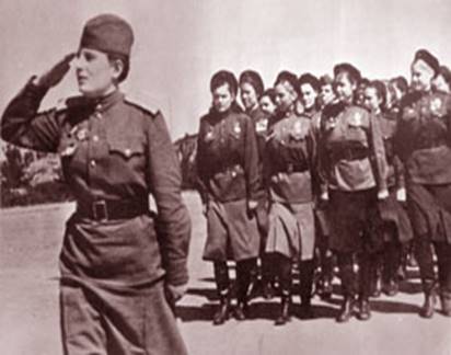 http://detskiychas.ru/wp-content/uploads/2013/04/woman_in_war.jpg
