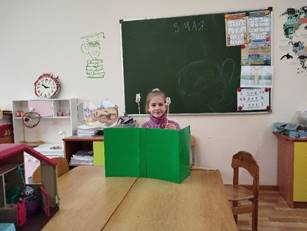 Изображение выглядит как стена, в помещении, мебель, стол

Контент, сгенерированный ИИ, может содержать ошибки.