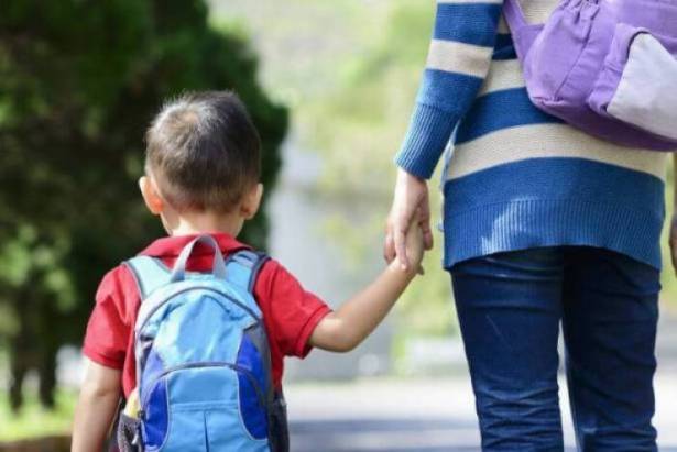 Как родителям правильно общаться с учителем ребенка и почему это важно