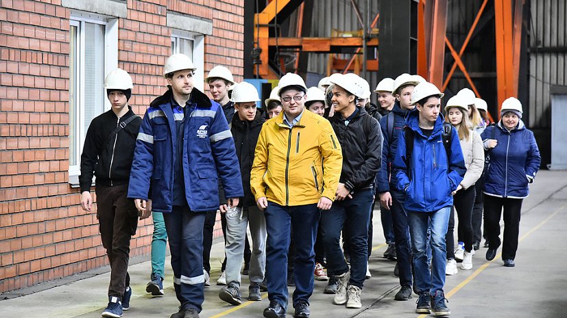 Заводы и предприятия России откроют свои двери для учащихся школ: в апреле и октябре в стране пройдёт профориентационная акция «Неделя без турникетов».