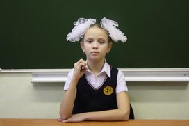 Обложка для материала Жестовый алфавит "Буква "Е"