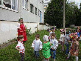 Сценарий фольклёрного праздника " На Ивана на Купало" во 2 младшей группе.