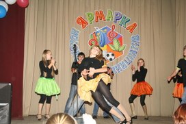 Обложка для материала КВН (молодёжные инициативы)