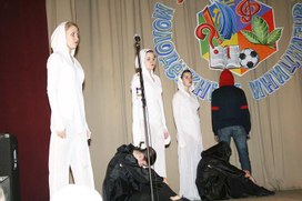 Обложка для материала КВН (молодёжные инициативы)