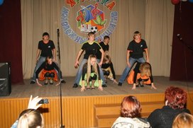Обложка для материала КВН (молодёжные инициативы)