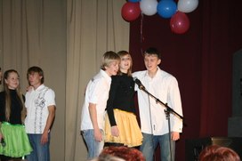 Обложка для материала КВН (молодёжные инициативы)