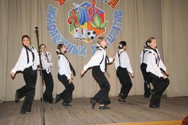 Обложка для материала КВН (молодёжные инициативы)