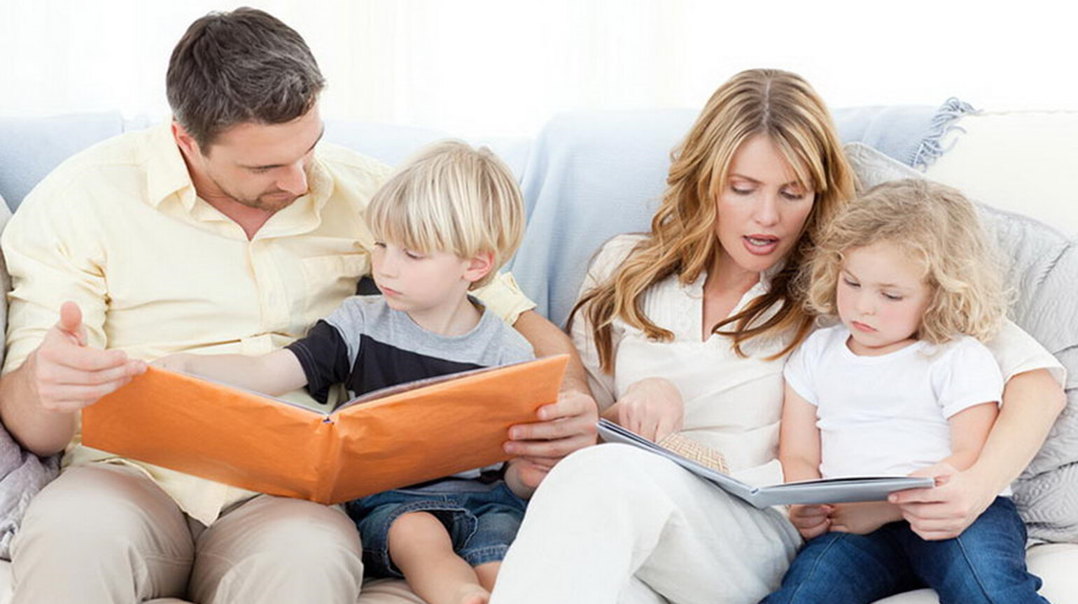 Современная семья читать. Родители и дети. Общение родителей с детьми. Воспитание в семье. Общение ребенка с родителями.