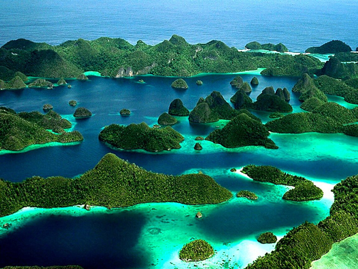 Острова архипелаги австралии. Раджа Ампат Индонезия. Папуа. Раджа Ампат. Архипелаг Раджа Ампат риф. Папуа — новая Гвинея.
