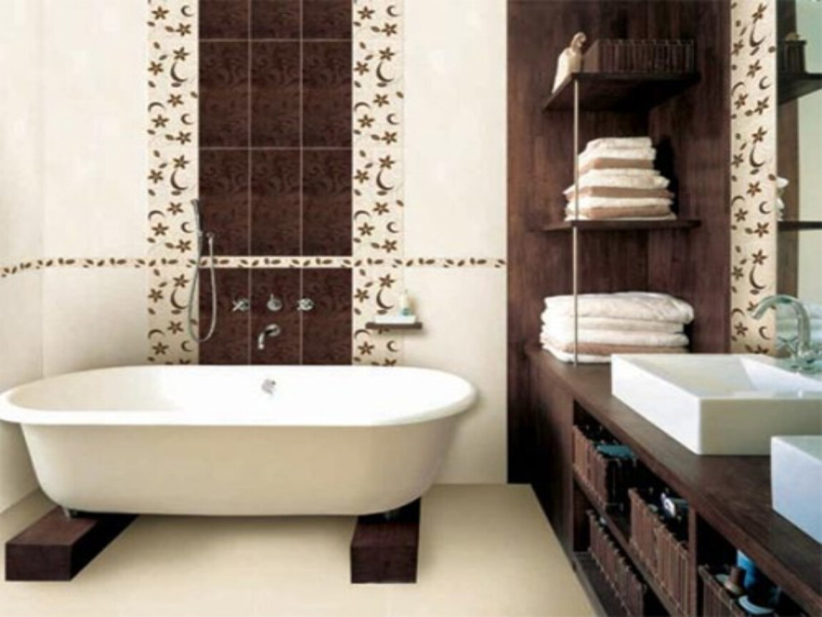 Пример плитки в ванной. Декор ванной комнаты плиткой. Красивая плитка для ванной комнаты. Декор плитка для ванной. Коричневая плитка в ванной.