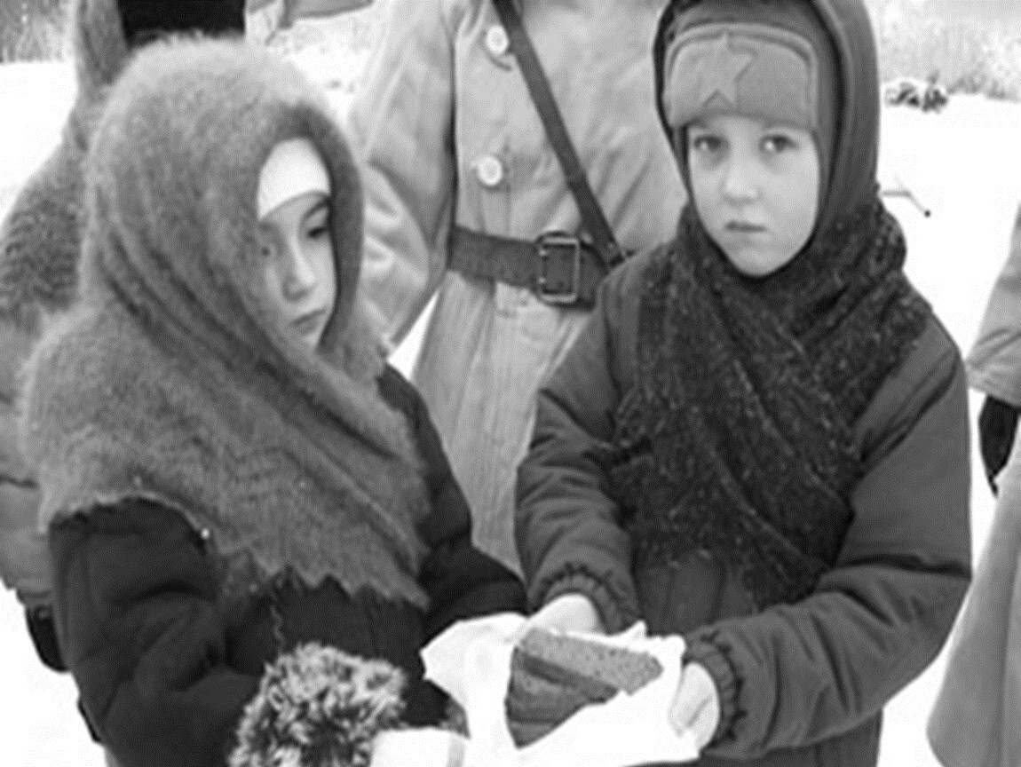 Блокадный Ленинград дети с хлебом