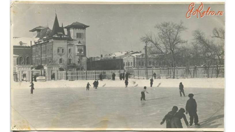 Построен по проекту Алексея Салько в 1888 году в память 900-летней годовщины крещения