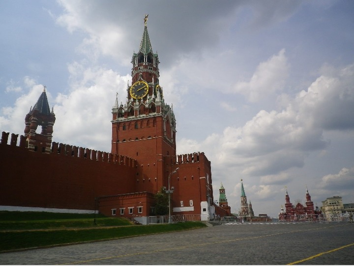 Кремль ру. Цвет Кремля. Цвет Московского Кремля. Цвет Кремля в Москве. Кремль прямо.